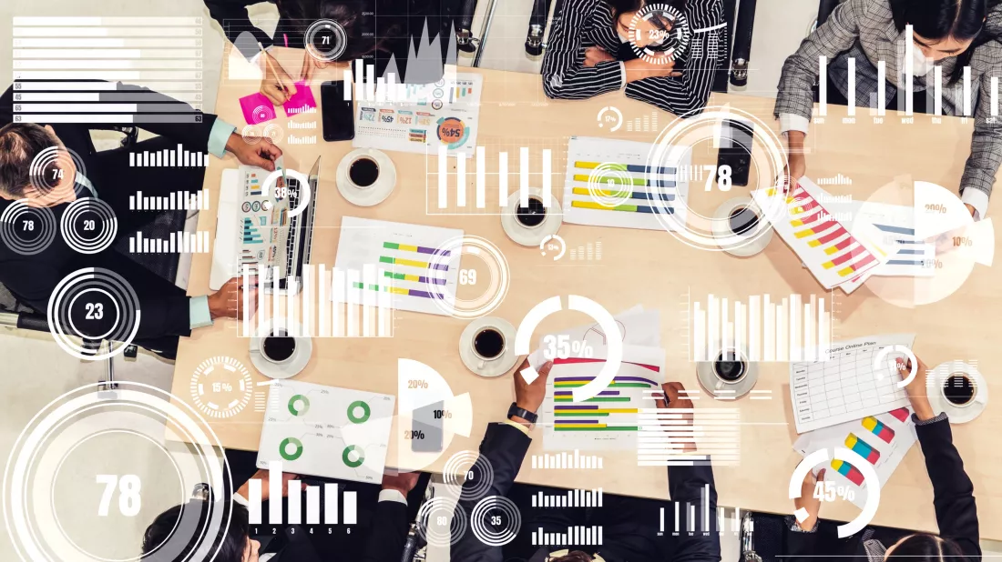 creative-visual-business-people-corporate-staff-meeting