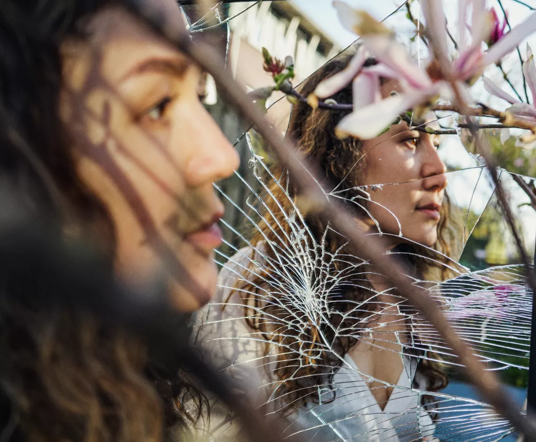 portrait-young-woman-looking-away