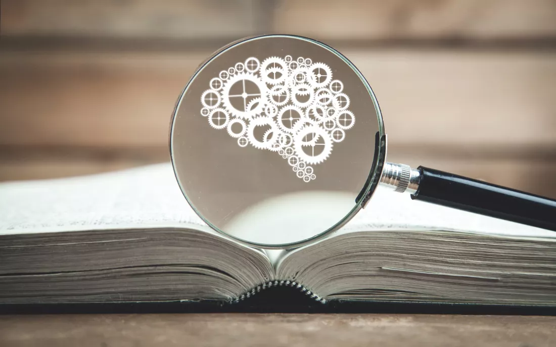 magnifying-glass-with-human-brain